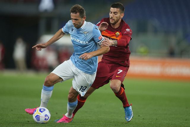 罗马德比战拉齐奥逆转取胜展现强大心理素质